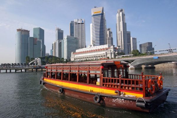 Singapore river cruise